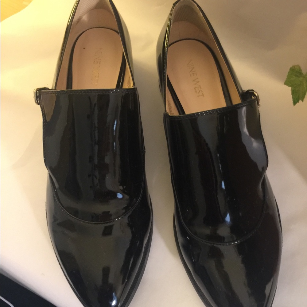 Nine West Oxford